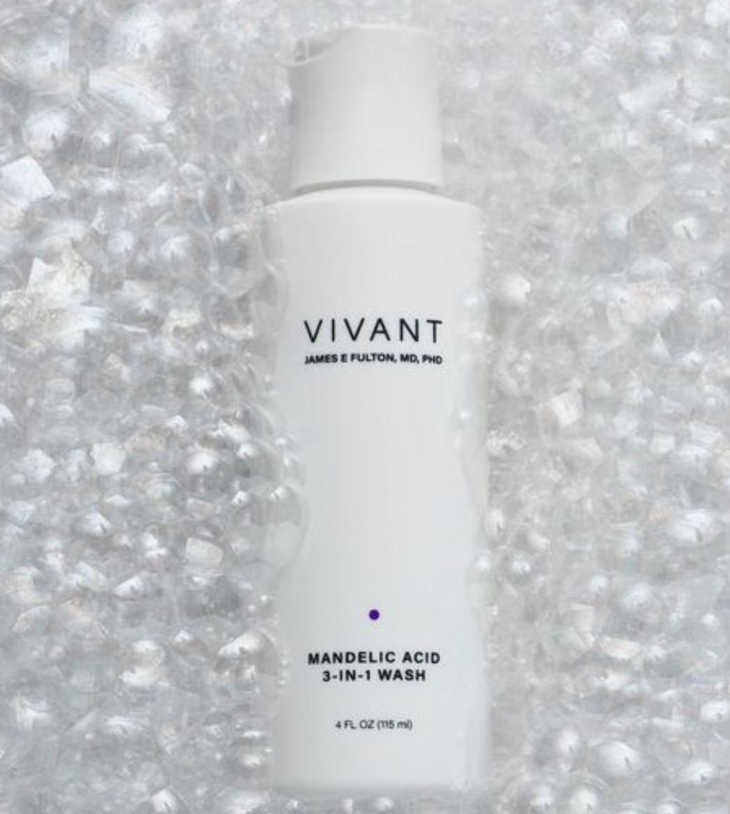 Sữa rửa mặt Vivant mandelic acid 3 in 1 wash 