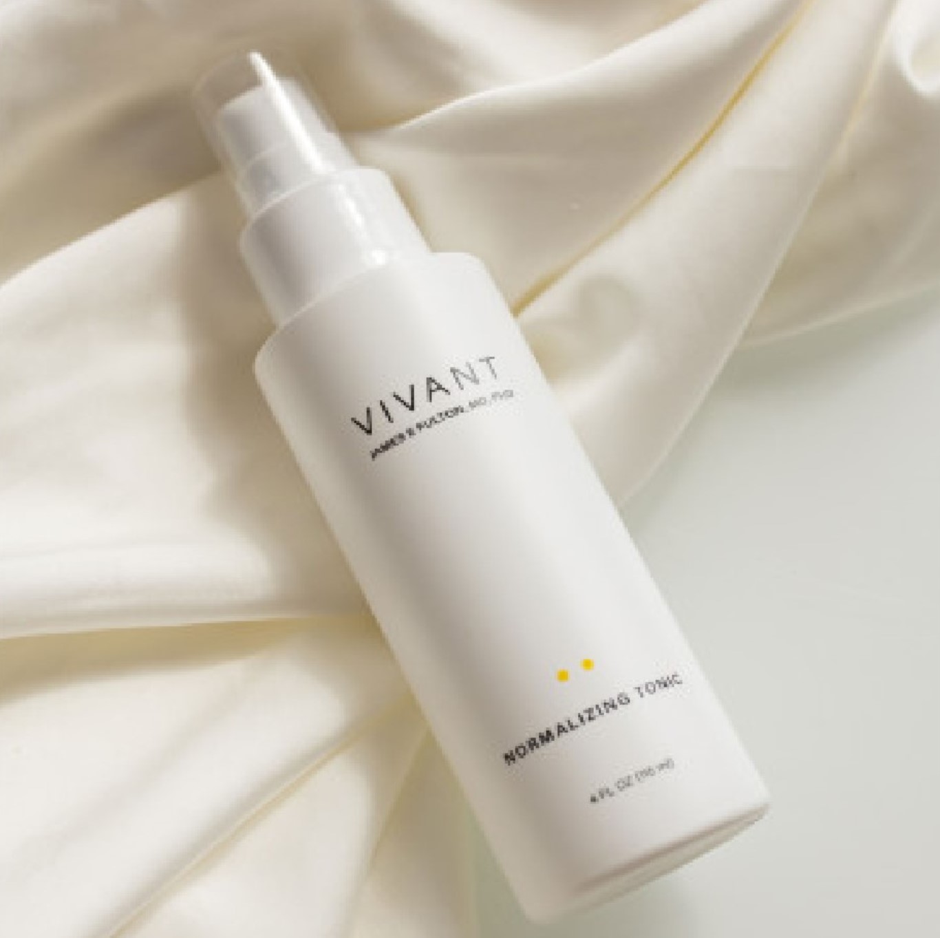 Vivant toner normalizing tonic tẩy tế bào chết dịu nhẹ 