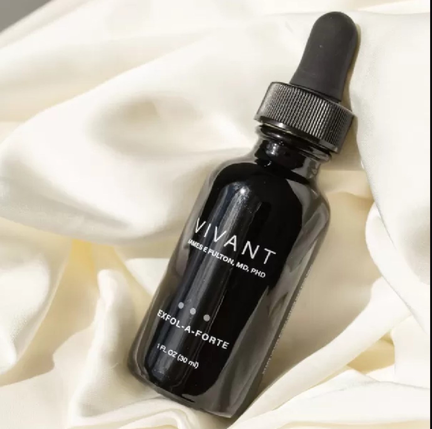 Serum tẩy tế bào chết tái tạo da Retinol vivant exfol a forte 